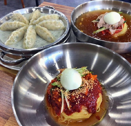 맛있게 매운 땡초밀면으로 입소문 난 부산 대연동 맛집 대영면옥