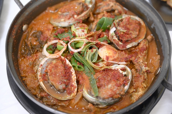 남해 멸치쌈밥 맛집 란이식당 사천에서 거듭나