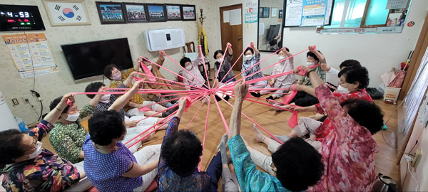 (사)대한노인회 거창지회， 경로당 순회 활동 `호응`