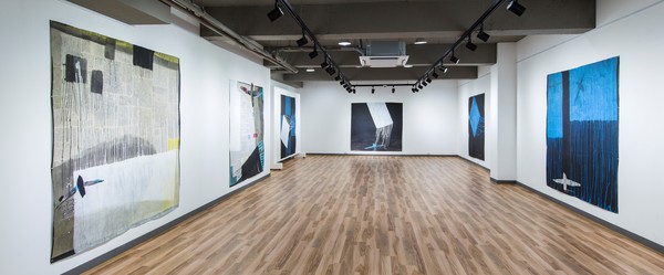 윤광빈 사진작가 갤러리 탄 오픈, 초대전 진행