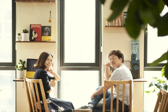[인터뷰] 박진숙 책방 지기 책 없는 궁전보다 책 있는 마구간에 사는 것이 낫다
