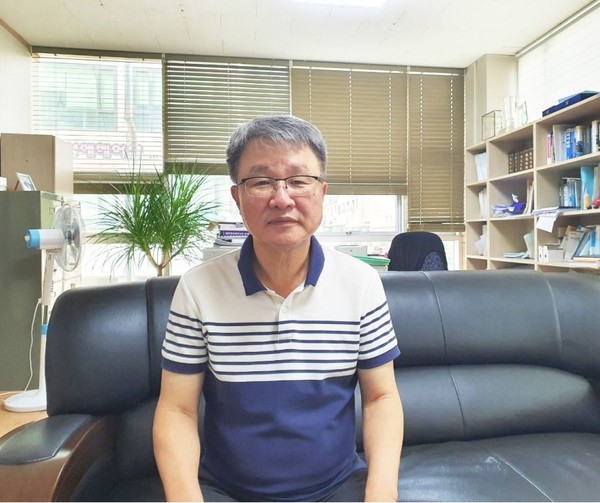 일신회계법인 이부균 대표, 당진장학회에 장학금 1000만원 기탁
