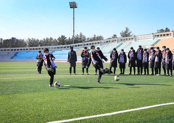 한남대학교 종합운동장 잔디 교체 준공식