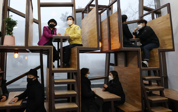 대전 동구, 식장산 정상 쉼터 날망채 조성 완료