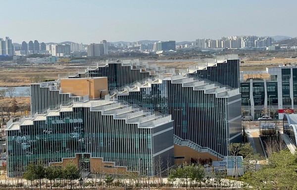 행복청,  창의진로교육원 청사 준공
