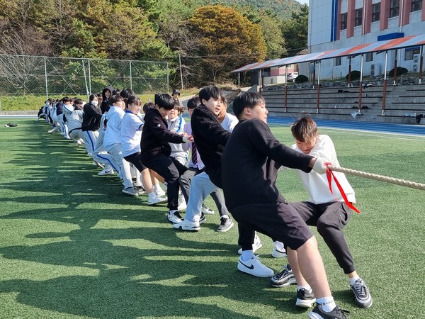 서산 대산중학교, 하나 되어 건강UP 체력UP 행복UP