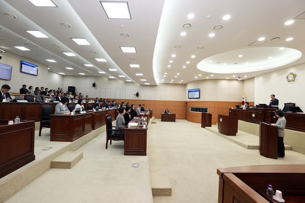 대전 유성구의회, 제270회 임시회 개회