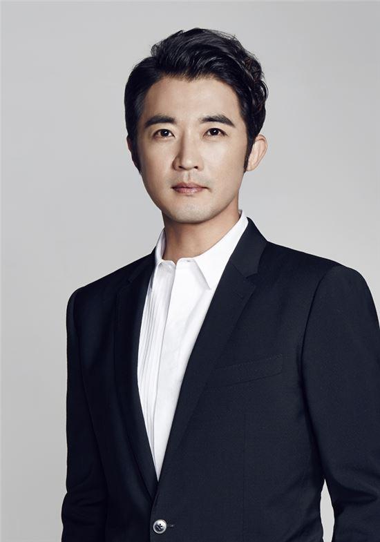 안재욱, 4년 만의 안방극장 컴백…'아이가 다섯' 싱글대디役