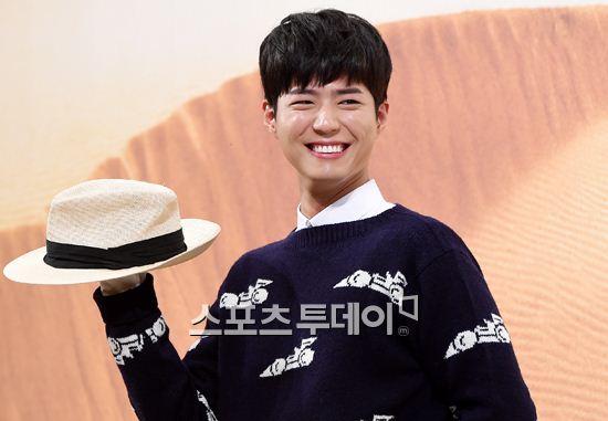 꽃보다 청춘 박보검 모자도 쓰고, 썬크림도 잘 챙겨 발랐는데 많이 타