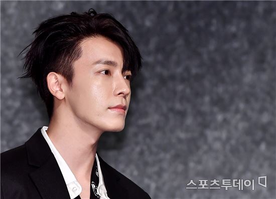 [ST포토] 슈퍼주니어 동해, 촉촉한 입술