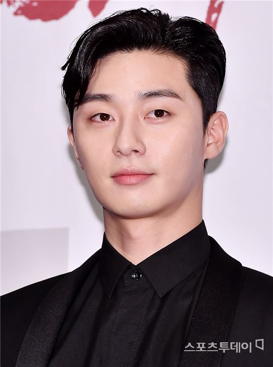 [ST포토] 박서준, 이마 드러내도 잘생김