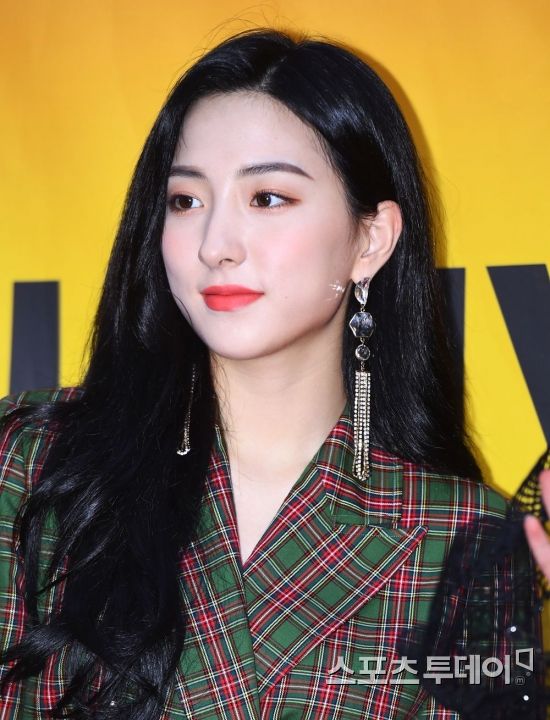 [ST포토] 우주소녀 은서, 우유처럼 새하얀 피부