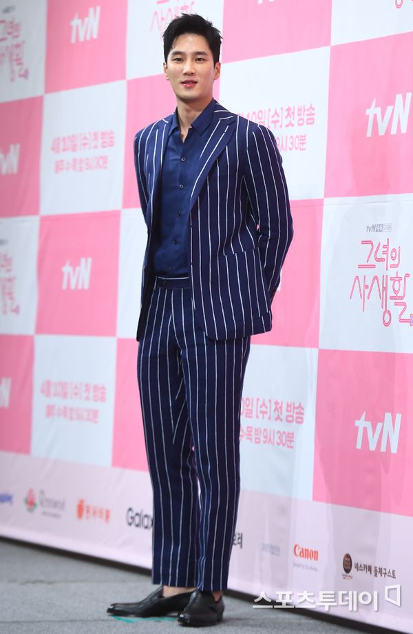 [ST포토] 포즈 취하는 안보현 