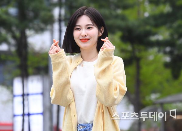 [ST포토] 다이아 예빈, 상큼한 하트 