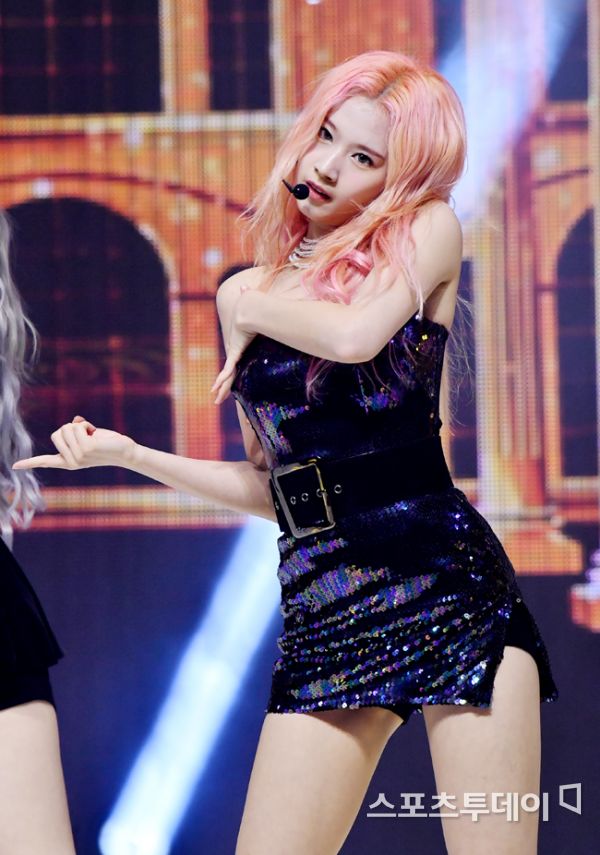 [ST포토] 사나에 빠져~
