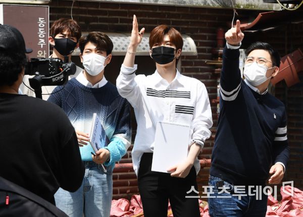 [ST포토] 싸이퍼, 인사동에서 K아티스트 드로잉 동행 촬영