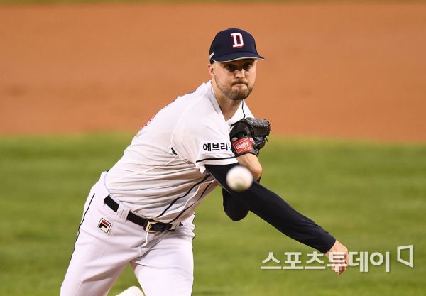 [ST포토] 로켓 안정적인 투구