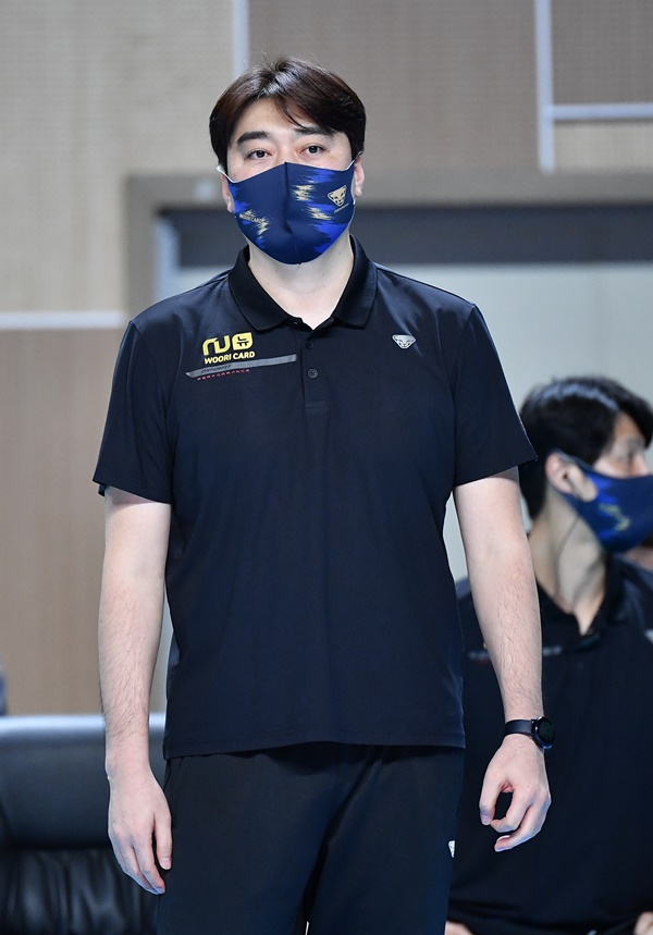 3위와 1점 차 우리카드 김재헌 코치 이 분위기 그대로 연결됐으면