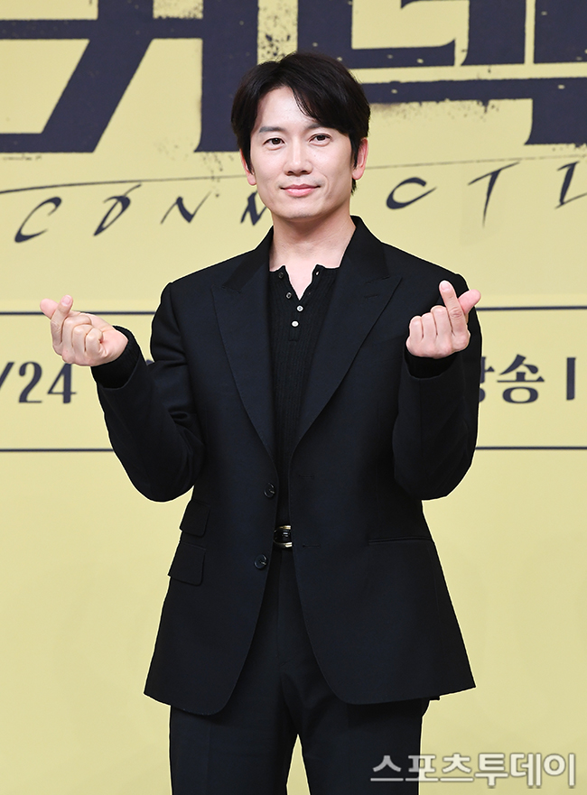 [ST포토] 지성, 많이 사랑해주세요