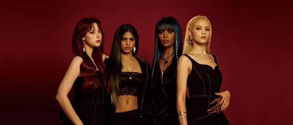 블랙스완, 신곡 Roll Up 글로벌 유력 댄스 차트 1위 쾌거