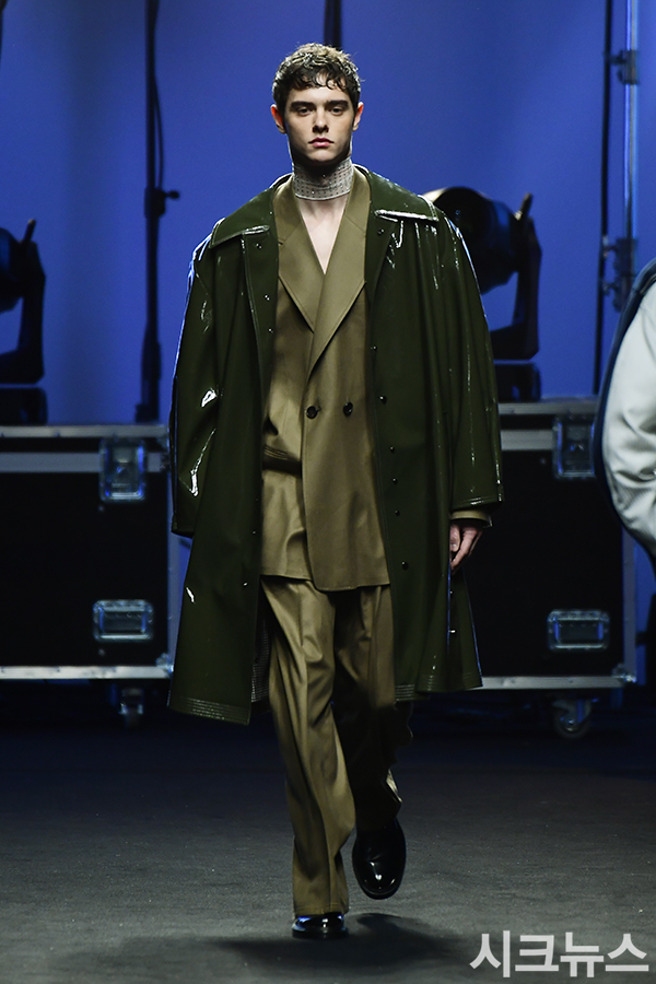 [시크포토]2018 F/W 헤라서울패션위크 오디너리 피플(ORDYNARY PEOPLE) 패션쇼 - 2