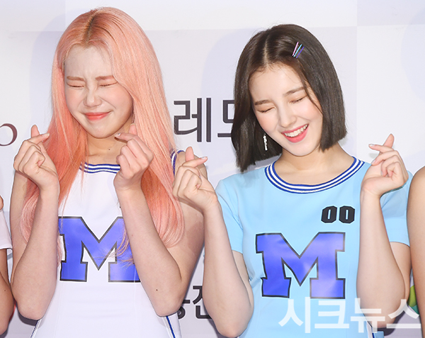 [시크포토]모모랜드 주이-낸시 과즙미 원투펀치