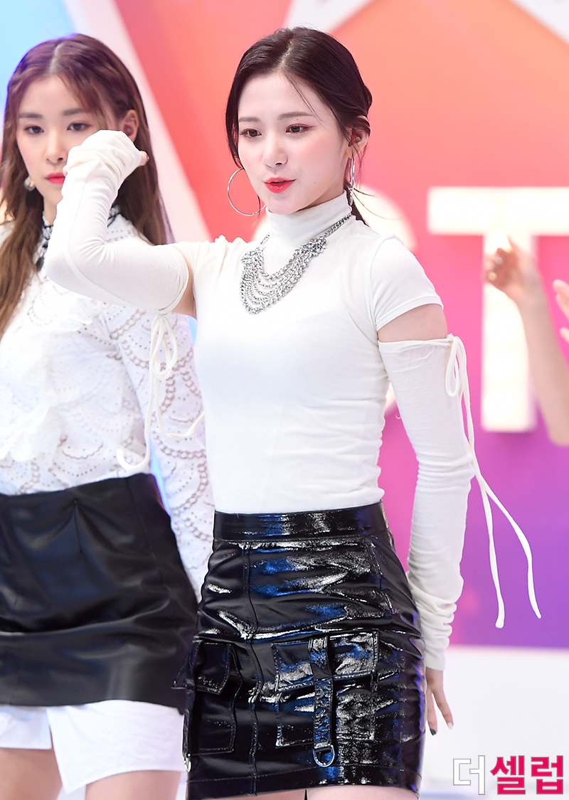 [더셀럽포토]네이처 채빈 인형의 환생