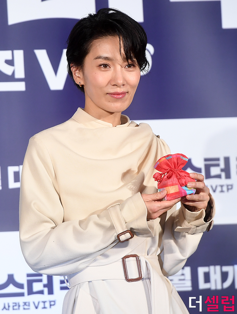 [더셀럽포토]김서형 온화한 미소