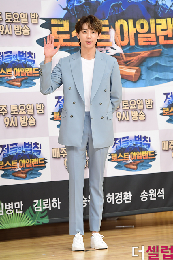 현우, 액터사이드와 전속 계약 좋은 연기 보여드리도록 노력[공식]
