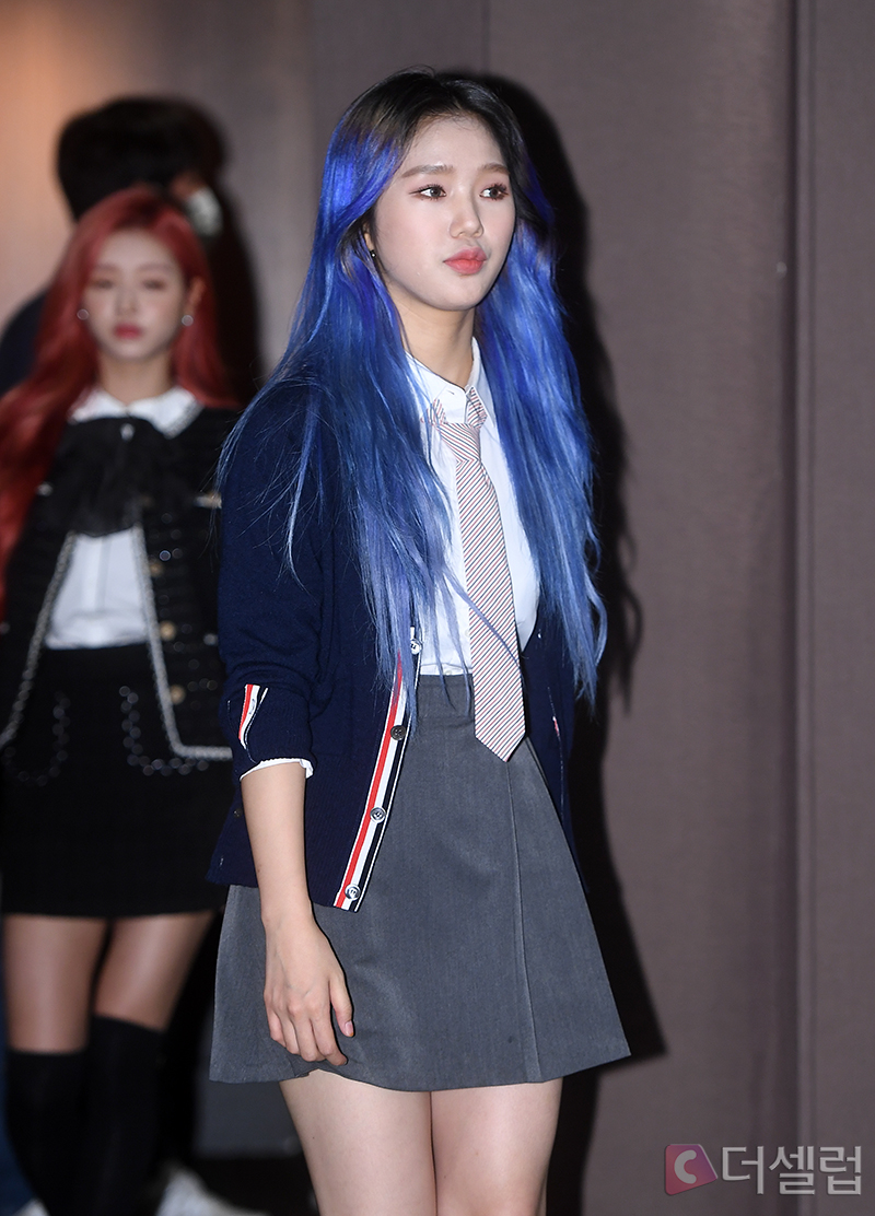 [더셀럽포토]오마이걸 미미 몽환적인 블루