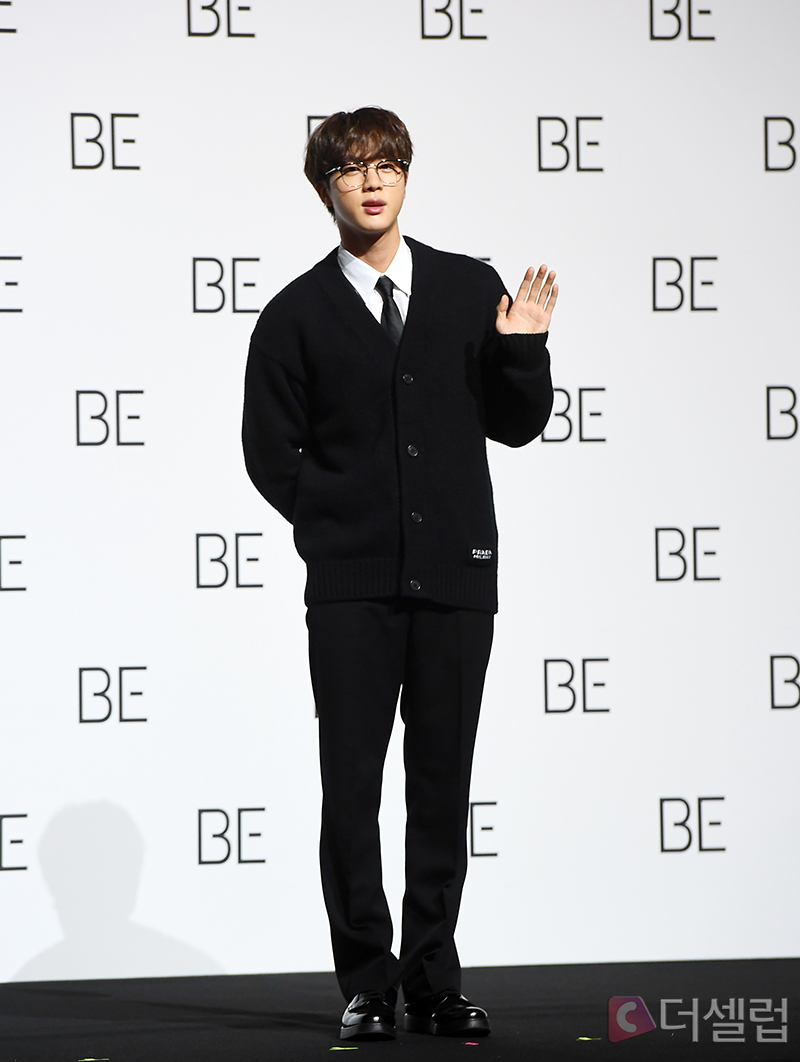 [더셀럽포토]방탄소년단 진 훈훈 한도초과