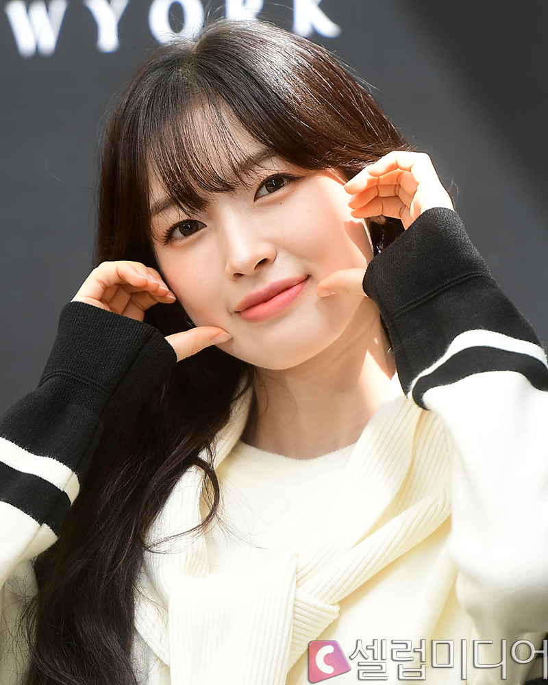 오마이걸 아린, 생일 맞아 2천만 원 기부…자립준비청년 지원