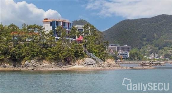 최적의 여행지 통영의 대표 이색 테마 펜션 ‘하니스파펜션’