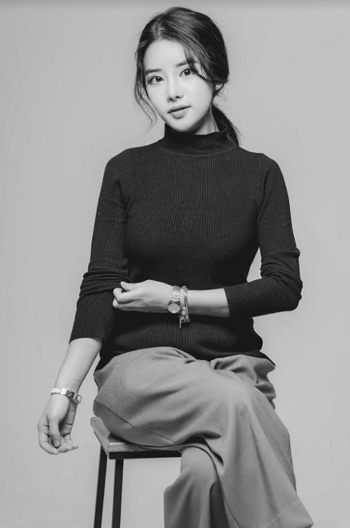 준오헤어 우성사거리점 초아 디자이너 손상 없는 디자인펌으로 여성 고객에게 인기