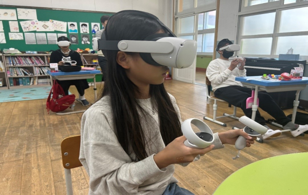 에듀테크, AI를 활용한 VR 코딩 도입