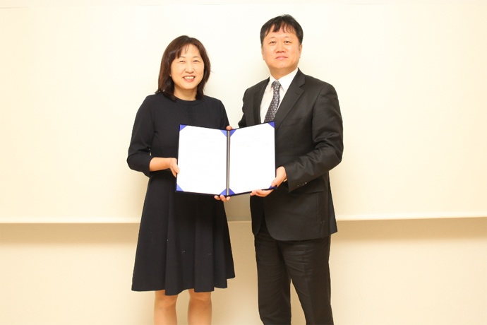 NHN엔터의 학원관리 앱 유니원 종로학원하늘교육과 업무협약