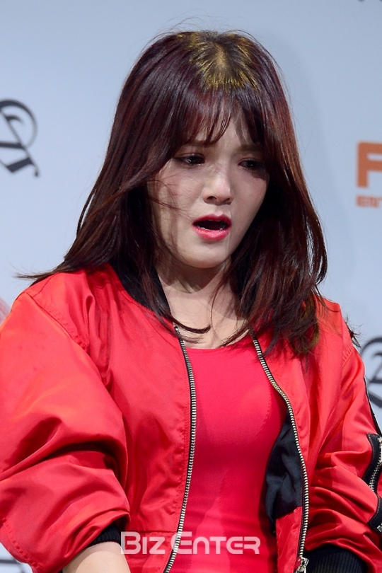 [BZ포토] AOA 지민, 죄송합니다…눈물의 컴백