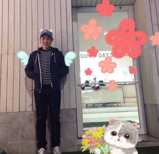AOMG 엘로, 추억 회상…“누군가 예쁘게 꾸며준 나의 1년 전”