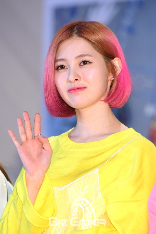 [BZ포토] 다이아 예빈, 파격 핫핑크 헤어