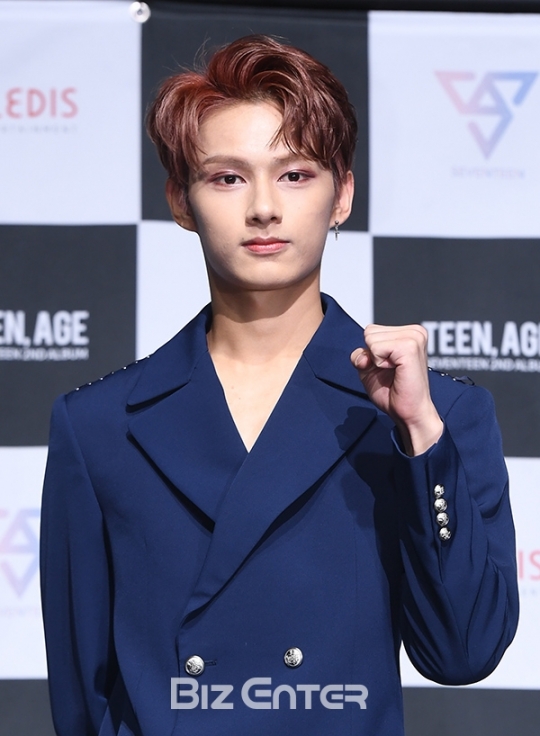 [BZ포토] 세븐틴 준, 자신감 넘치는 파이팅