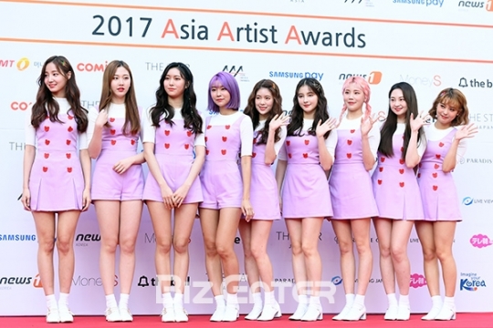 [BZ포토] 모모랜드, 상큼하고 발랄하게