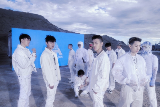 하이어뮤직, 2nd 컴필 앨범 H1GHR : BLUE TAPE 또 하나의 명반 탄생
