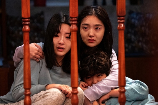 영화 변신 결말까지 긴장을 놓을 수 없는 줄거리…장영남ㆍ김혜준ㆍ조이현ㆍ전미도 출연