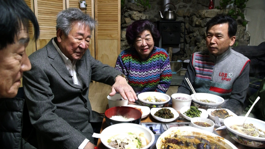 최불암 나이 72→82세 10년의 기억 한국인의 밥상 팥장ㆍ민물김ㆍ조기비늘묵ㆍ독간방어간국ㆍ누룩방