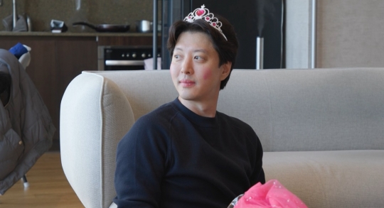 미운 우리 새끼(미우새) 이동건, 딸 로아 위해 나이 43세 공주 변신…이동건 엄마 눈물 훔친 이유