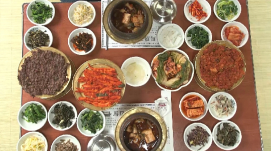 전현무계획 광화문 김치찌개 맛집ㆍ신진시장 야채빵 빵집ㆍ신당동 쭈꾸미 돌판구이ㆍ나물 한정식 식당 방문…나이 잊은 먹부림