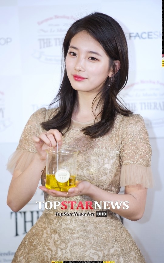 [HD포토] 미쓰에이(miss A) 수지, ‘이렇게 휙휙 저으면~’ (더페이스샵)