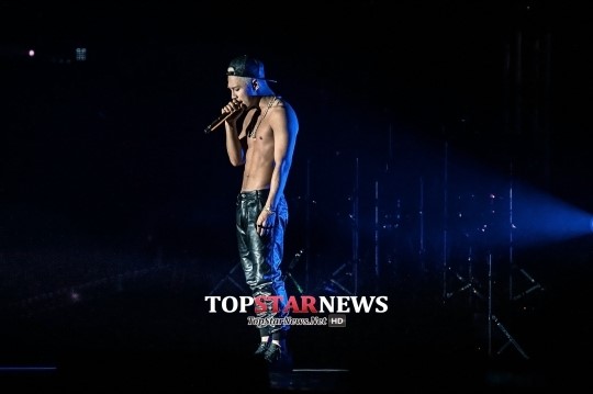 [UHD] 빅뱅(BIGBANG) 태양, 홍콩 콘서트 전석 매진… ‘산뜻한 첫출발’