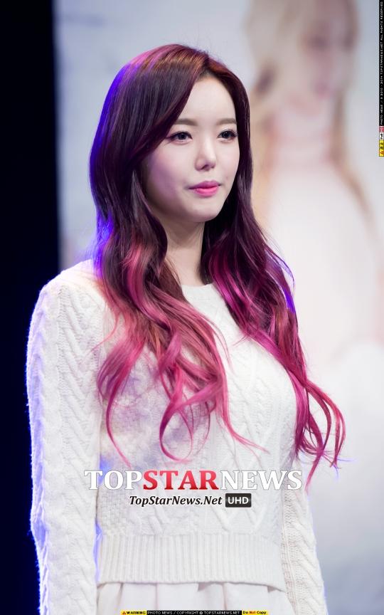 [HD포토] 달샤벳(Dalshabet) 세리, ‘사랑스러운 체리빛 헤어’ (쇼케이스)