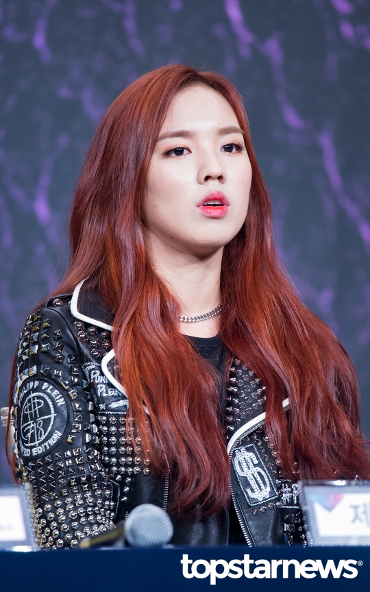 [HD포토] 제이니, ‘건드리면 다칠것 같은 강렬한 가죽자켓’